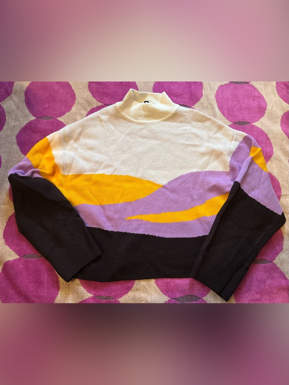 H&M Turtleneck Crop Abstract Horizon Sweater - Picture 3 of 12